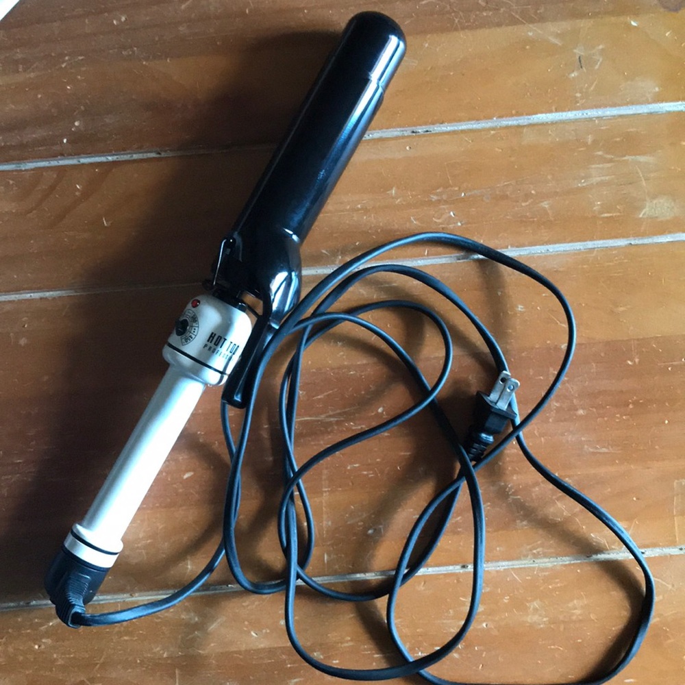 Hot Tools Salon Curling Iron, Black & White